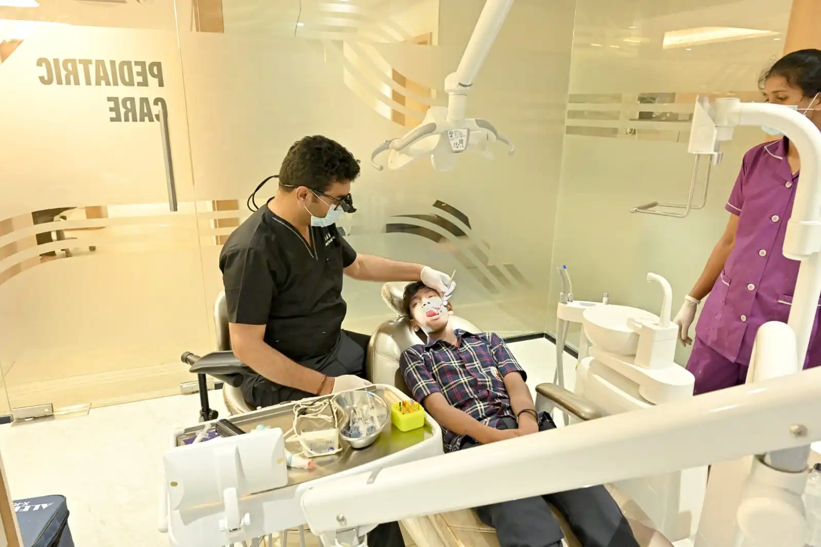 Dr.Anil shetty treating patient